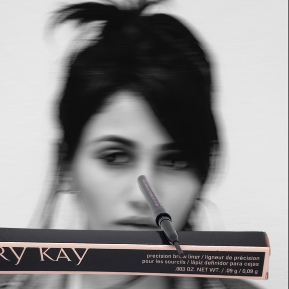 Dark Brunette Precision Brow Liner - Mary Kay - Picture 4 of 5